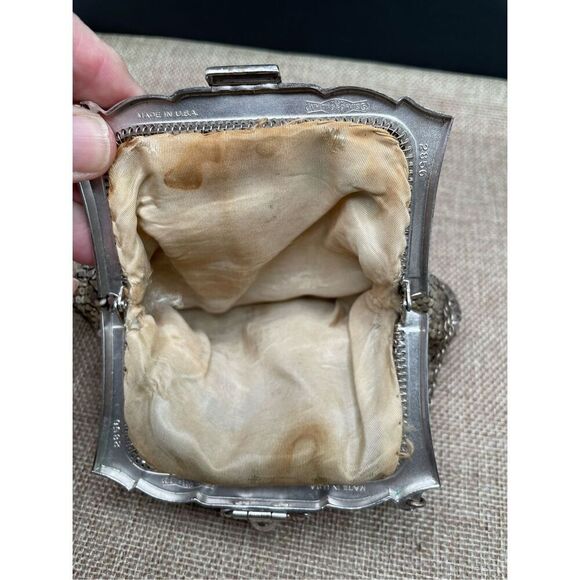 Vintage WHITING & DAVIS Silver Mesh Kiss lock Evening Bag Purse Made In USA 2945 - Picture 7 of 12